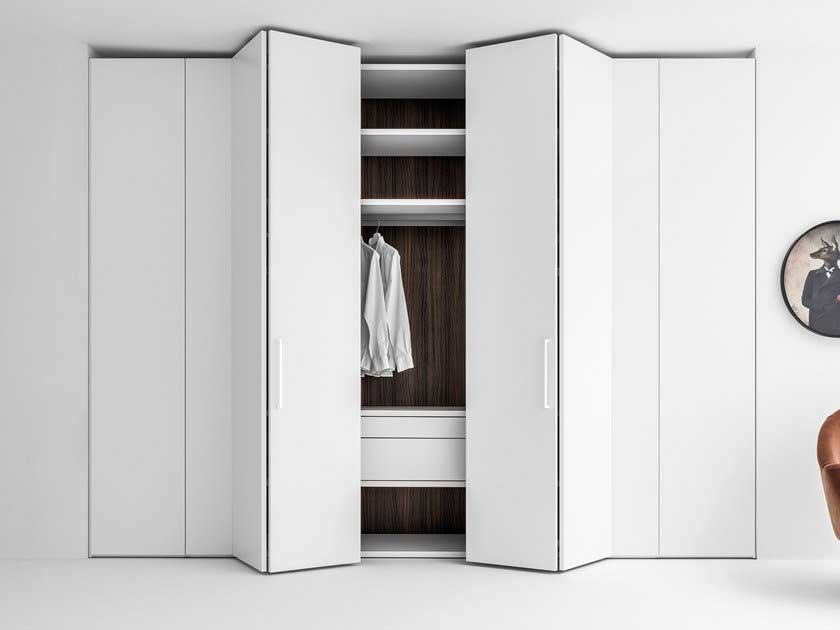 bi fold wardrobe